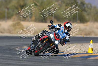 media/Jan-14-2024-SoCal Trackdays (Sun) [[2e55ec21a6]]/Turn 6 (125pm)/